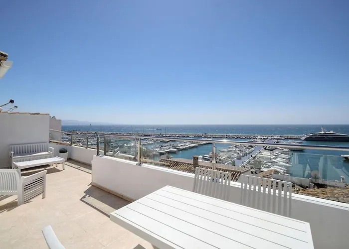 Puerto Banus, Marbella, Penthouse Apartment, Near Golf Apartament Marbella